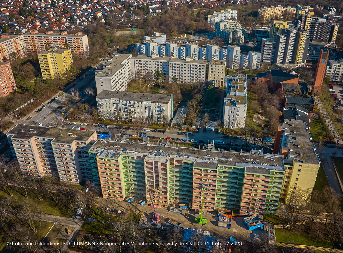 07.02.2023 - Luftbilder von der Sanierung in der Kurt-Eisner-Straße in Neuperlach